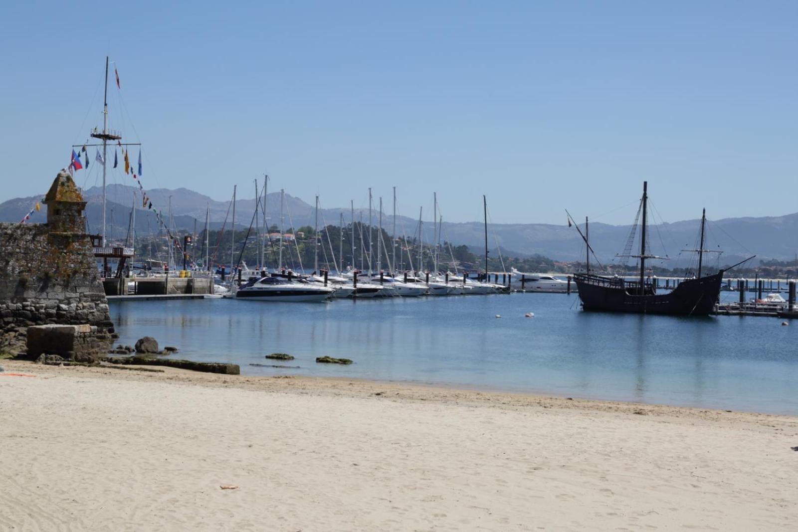 Inmejorables Vistas A Las Islas Cies Baiona Exterior photo